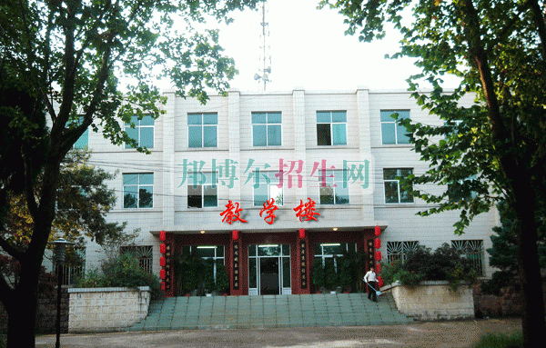 云南商務職業(yè)學院招生辦聯(lián)系電話