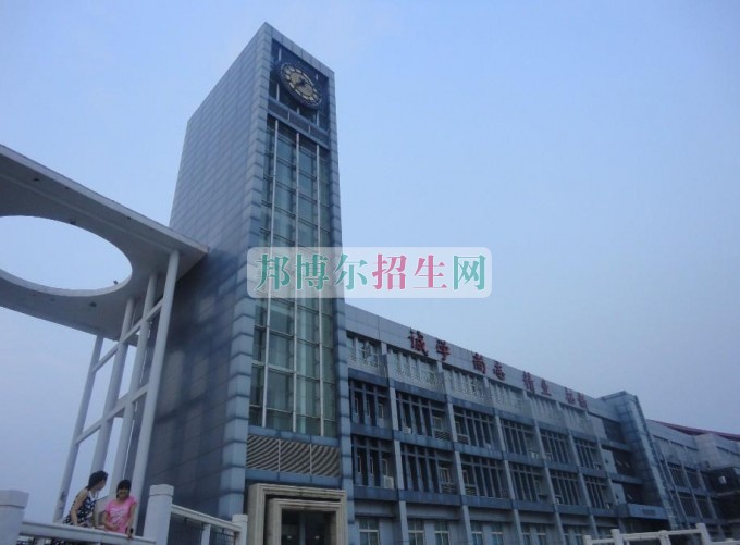 鄭州城市職業(yè)學(xué)院招生辦聯(lián)系電話(huà)