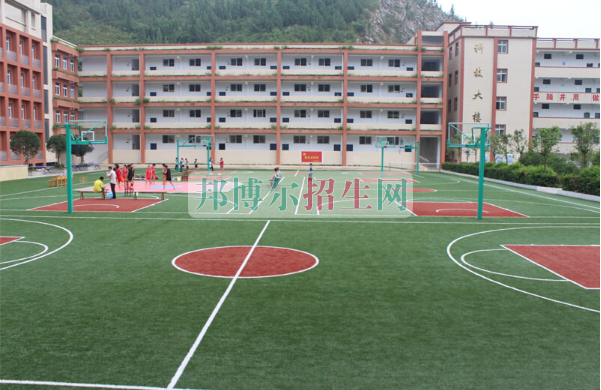 重慶市涪陵信息技術(shù)學(xué)校招生辦聯(lián)系電話(huà)