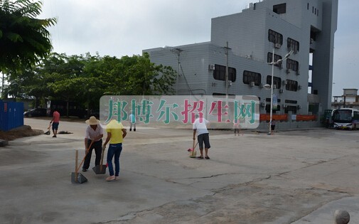 海南農墾衛(wèi)生學校