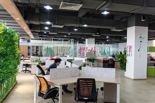 初中畢業(yè)可以上計算機應用技術(shù)嗎