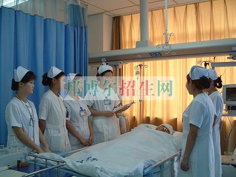 成都有哪些大專學(xué)校有涉外護理專業(yè)