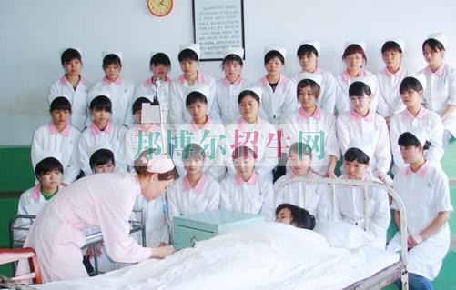 成都哪些大專學(xué)校有助產(chǎn)護理