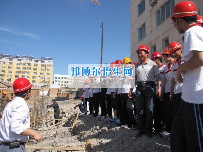 成都有什么好的建筑工程施工技術(shù)學校