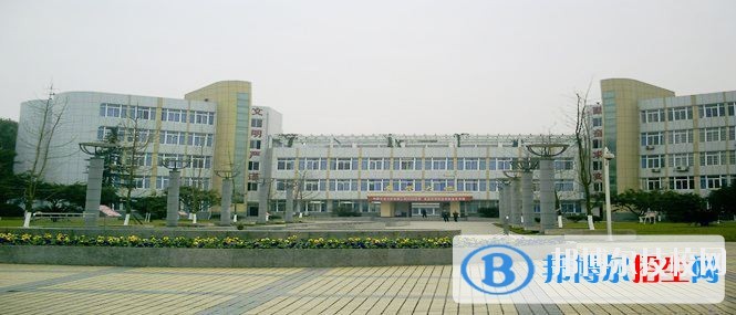 四川石油學(xué)校2019年報(bào)名條件、招生對(duì)象