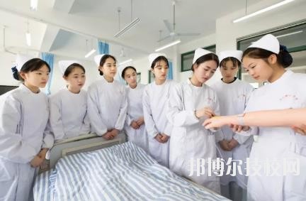 溫州護(hù)士學(xué)校2020年報名條件、招生要求、招生對象