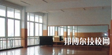 四川現(xiàn)代藝術(shù)學(xué)校2020年報名條件、招生要求、招生對象