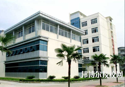 江西化學工業(yè)高級技工學校2020年報名條件、招生要求、招生對象