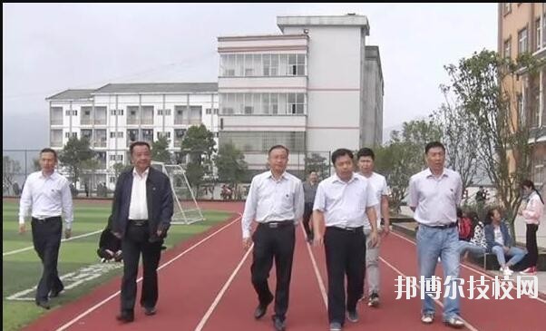 丹寨民族職業(yè)技術(shù)學(xué)校2020年報(bào)名條件、招生要求、招生對(duì)象