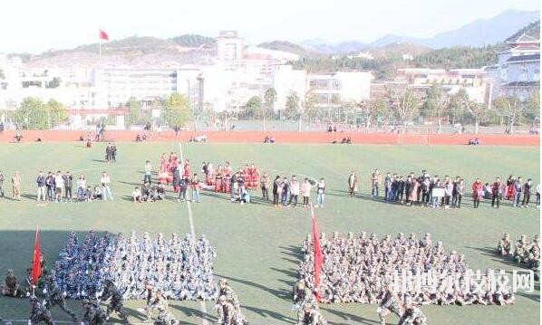 平塘中等職業(yè)學校2020年報名條件、招生要求、招生對象