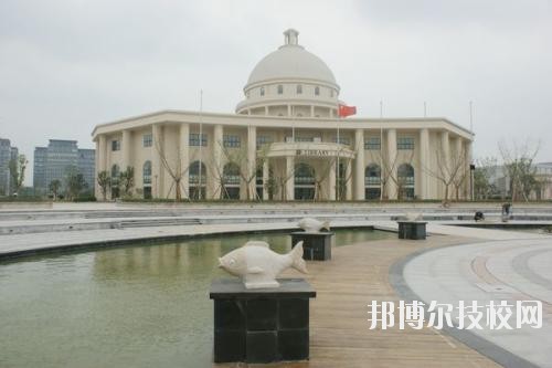 寧波外事學(xué)校2020年報名條件、招生要求、招生對象