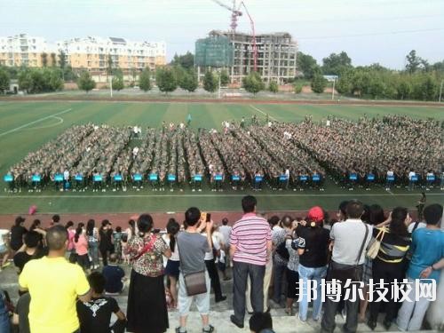成都華夏衛(wèi)校2020年報(bào)名條件、招生要求、招生對象