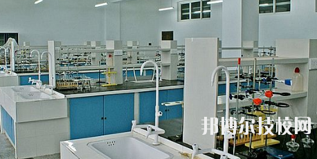 甘肅石化技師學(xué)院2020年報(bào)名條件、招生要求、招生對(duì)象