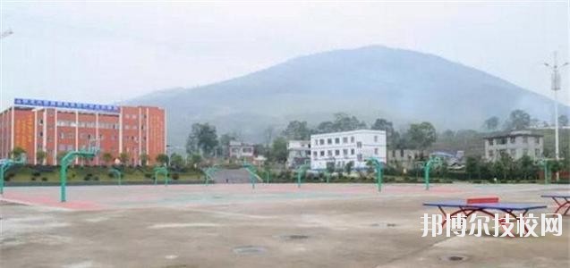 正安中等職業(yè)學(xué)校2020年報(bào)名條件、招生要求、招生對(duì)象