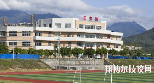 南寧海豐職業(yè)技術(shù)學(xué)校2020年報(bào)名條件、招生要求、招生對象 