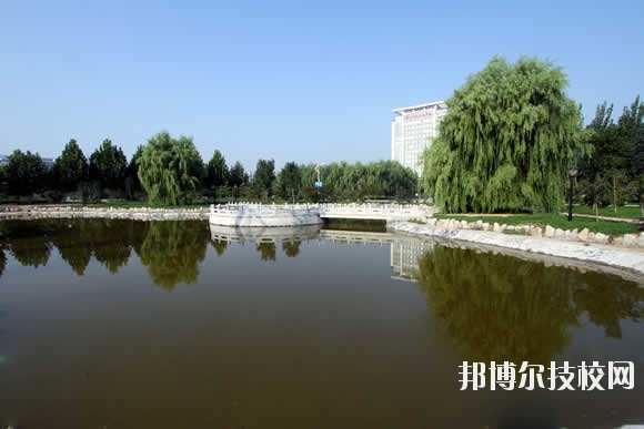 衡水科技工程學(xué)校2020年報名條件、招生要求、招生對象