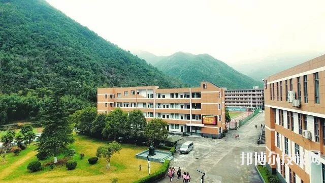 寧波四明職業(yè)高級(jí)中學(xué)怎么樣、好不好