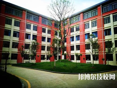 貴陽衛(wèi)生學校2020年報名條件、招生要求、招生對象
