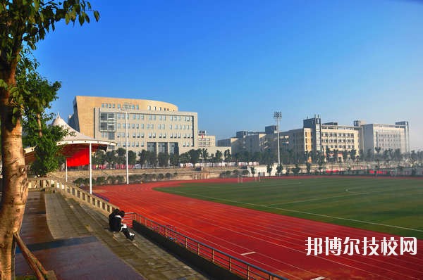廣州從化高級技工學(xué)校2020年報(bào)名條件、招生要求、招生對象
