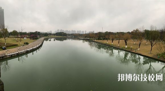 鄞州職業(yè)教育中心學(xué)校2020年學(xué)費(fèi)、收費(fèi)多少