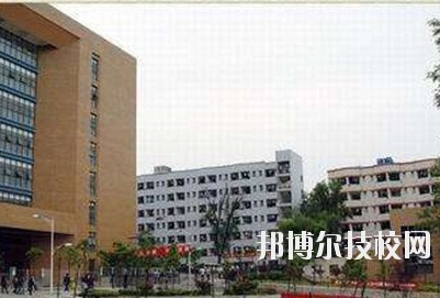 貴陽交通學(xué)校2020年報名條件、招生要求、招生對象
