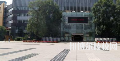 武威西牛職業(yè)技術(shù)學(xué)校2020年報名條件、招生要求、招生對象