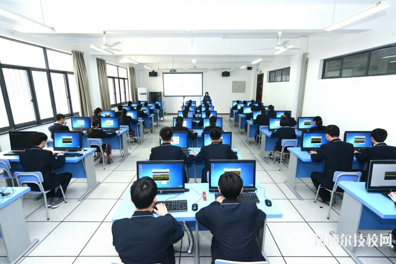 杭州財經(jīng)職業(yè)學校2020年有哪些專業(yè)