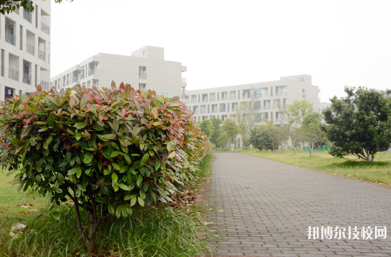 江蘇丹陽中等專業(yè)學(xué)校2020年報名條件、招生要求、招生對象