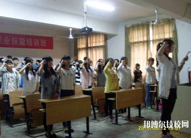 安源區(qū)職業(yè)中等專業(yè)學校2020年報名條件、招生要求、招生對象