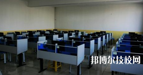 甘肅經(jīng)濟(jì)貿(mào)易學(xué)校2020年學(xué)費(fèi)、收費(fèi)多少