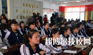 蘭州旅游職業(yè)學校2020年報名條件、招生要求、招生對象