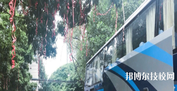 南寧信息工程職業(yè)技術(shù)學(xué)校2020年報(bào)名條件、招生要求、招生對象 