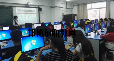 天水電子信息工程職業(yè)學(xué)校2020年學(xué)費(fèi)、收費(fèi)多少
