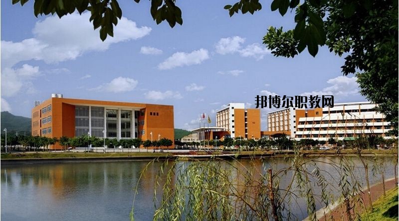 仙桃新亞電腦中等職業(yè)學校2020年報名條件、招生要求、招生對象