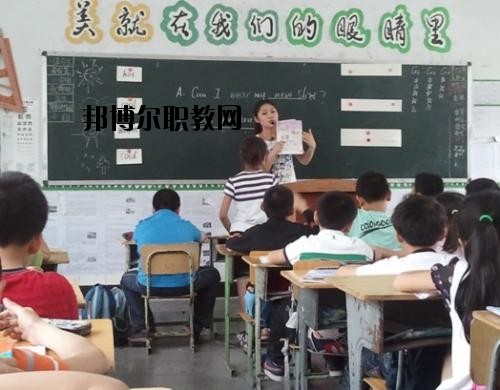 南充理工學(xué)校2020年招生辦聯(lián)系電話(huà)