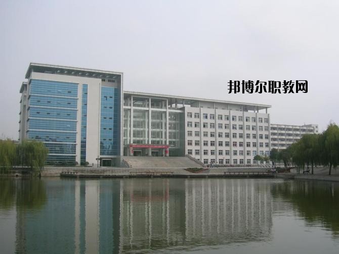 姚安縣職業(yè)高級(jí)中學(xué)2020年學(xué)費(fèi)、收費(fèi)多少