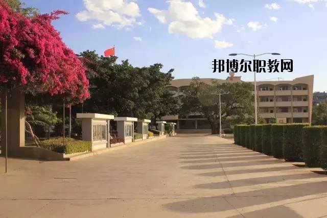 元謀縣職業(yè)高級中學(xué)2020年招生辦錄取分數(shù)線