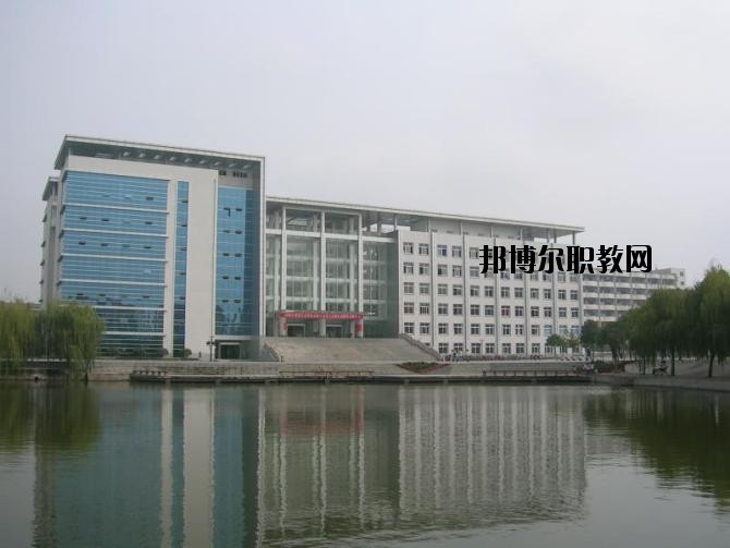 元謀縣職業(yè)高級(jí)中學(xué)2020年學(xué)費(fèi)、收費(fèi)多少