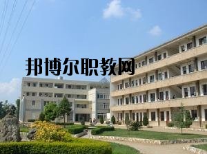 祿豐縣職業(yè)高級中學2020年報名條件、招生要求、招生對象