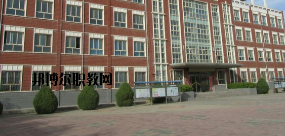 蘭州航空工業(yè)技工學校2020年報名條件、招生要求、招生對象