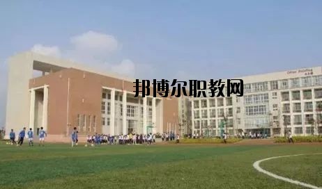 六盤水市復興職業(yè)技術(shù)學校2020年宿舍條件