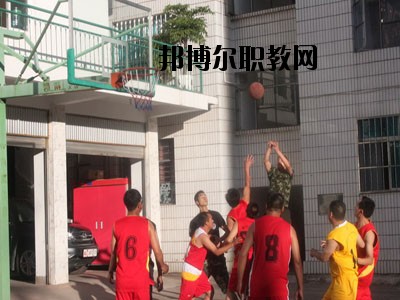 新平縣職業(yè)高級(jí)中學(xué)怎么樣、好不好