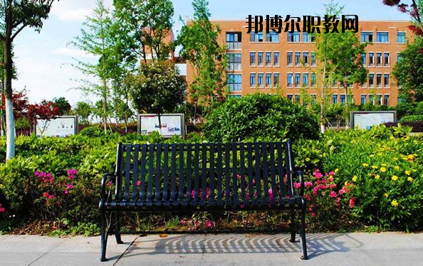 渭南興華職業(yè)學(xué)校2020年報(bào)名條件、招生要求、招生對(duì)象 