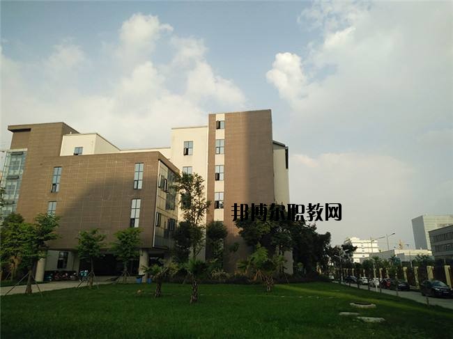 四川省自貢倍樂職業(yè)技術(shù)學(xué)校2020年報名條件、招生要求、招生對象