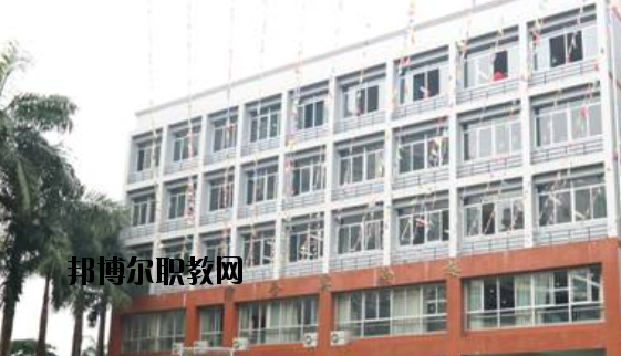 廣西電子高級(jí)技工學(xué)校2020年報(bào)名條件、招生要求、招生對(duì)象