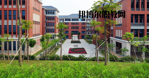 東莞輕工業(yè)學(xué)校2020年報(bào)名條件、招生要求、招生對(duì)象