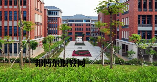 東莞輕工業(yè)學(xué)校怎么樣、好不好