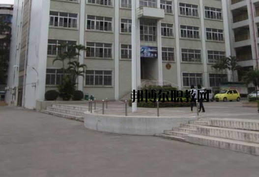 汕頭林百欣科技中專學(xué)校2020年報名條件、招生要求、招生對象