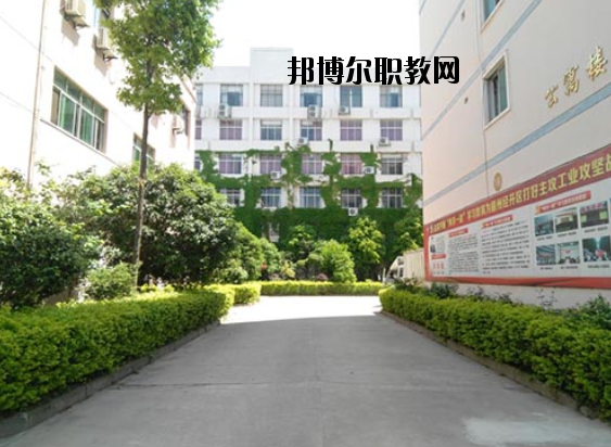 贛州光華職業(yè)技術(shù)學(xué)校2020年報(bào)名條件、招生要求、招生對(duì)象