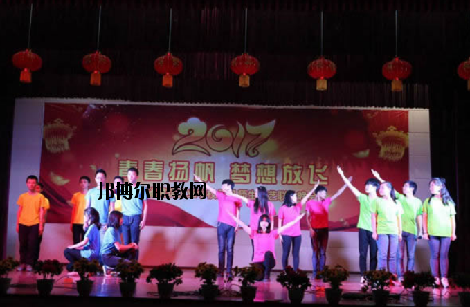 江西建筑工業(yè)學校2020年招生辦聯系電話